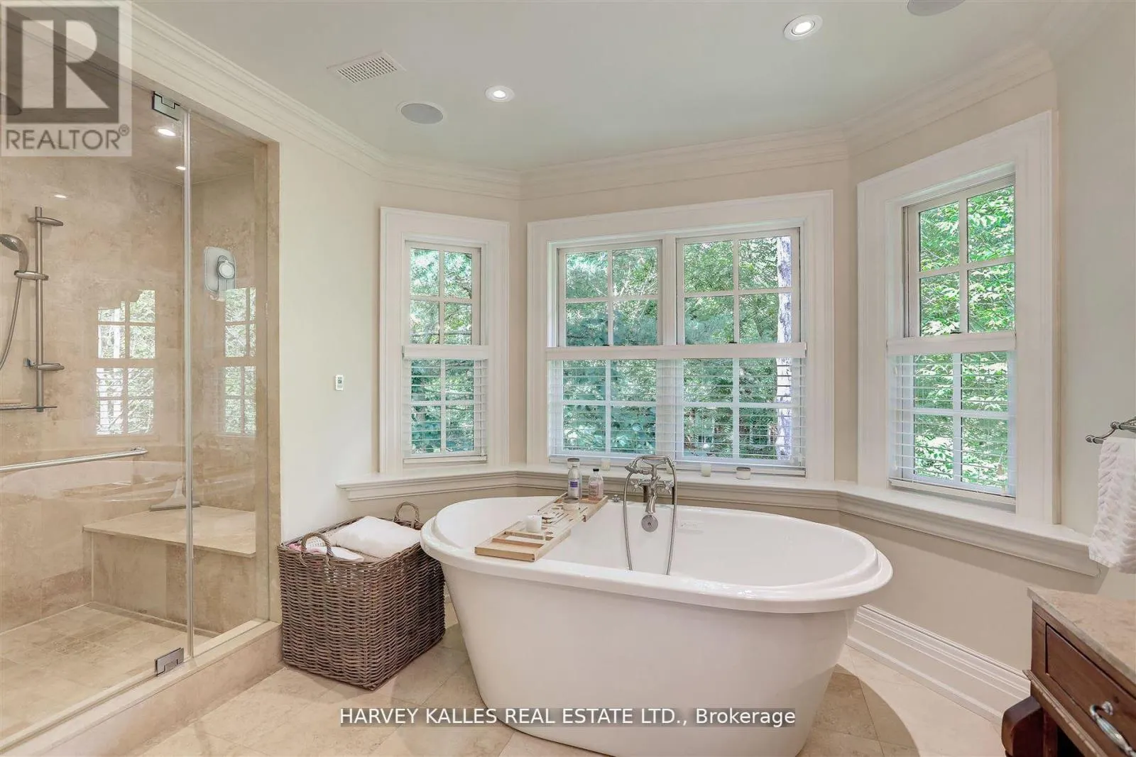 1199 TECUMSEH PARK CRESCENT