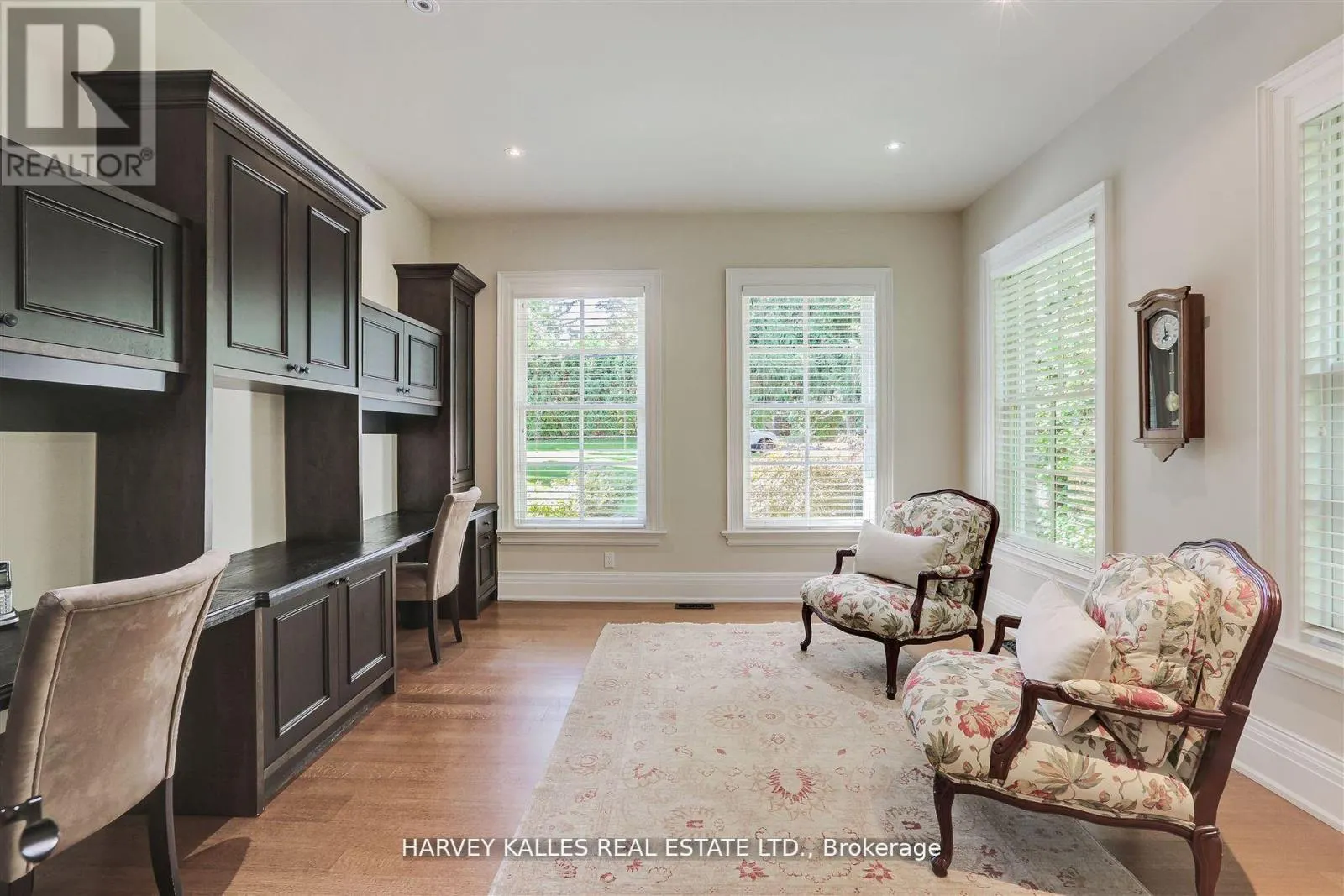 1199 TECUMSEH PARK CRESCENT
