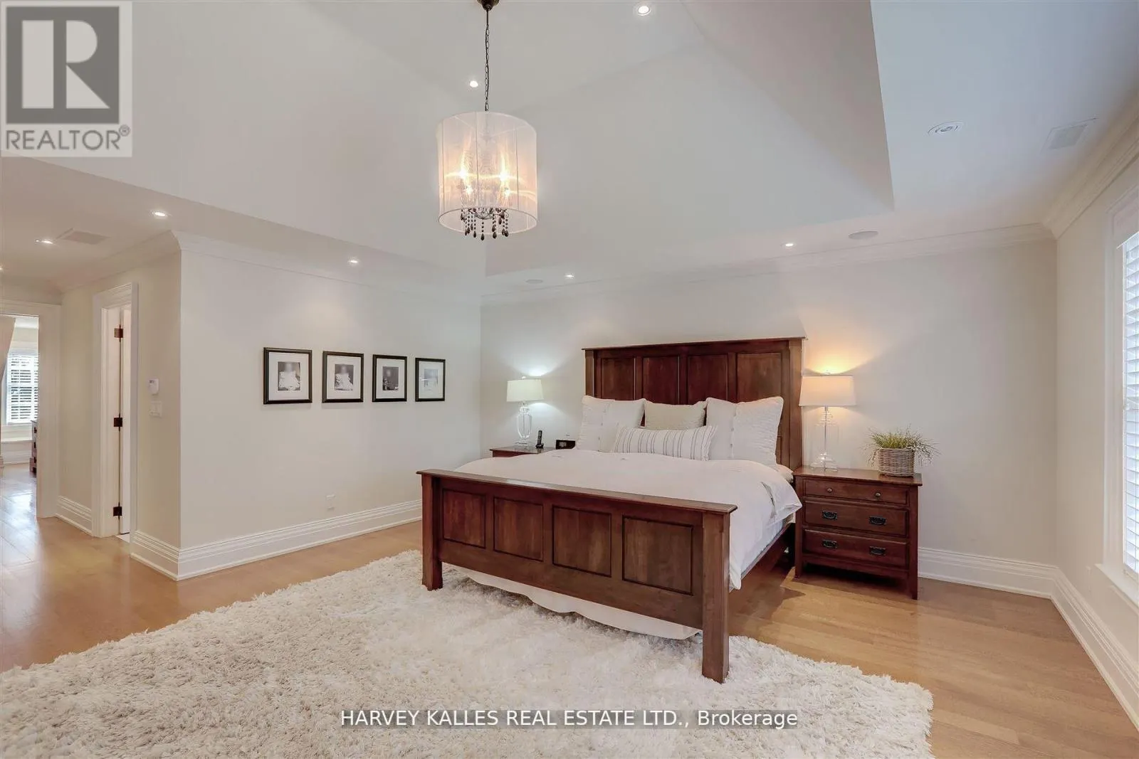 1199 TECUMSEH PARK CRESCENT