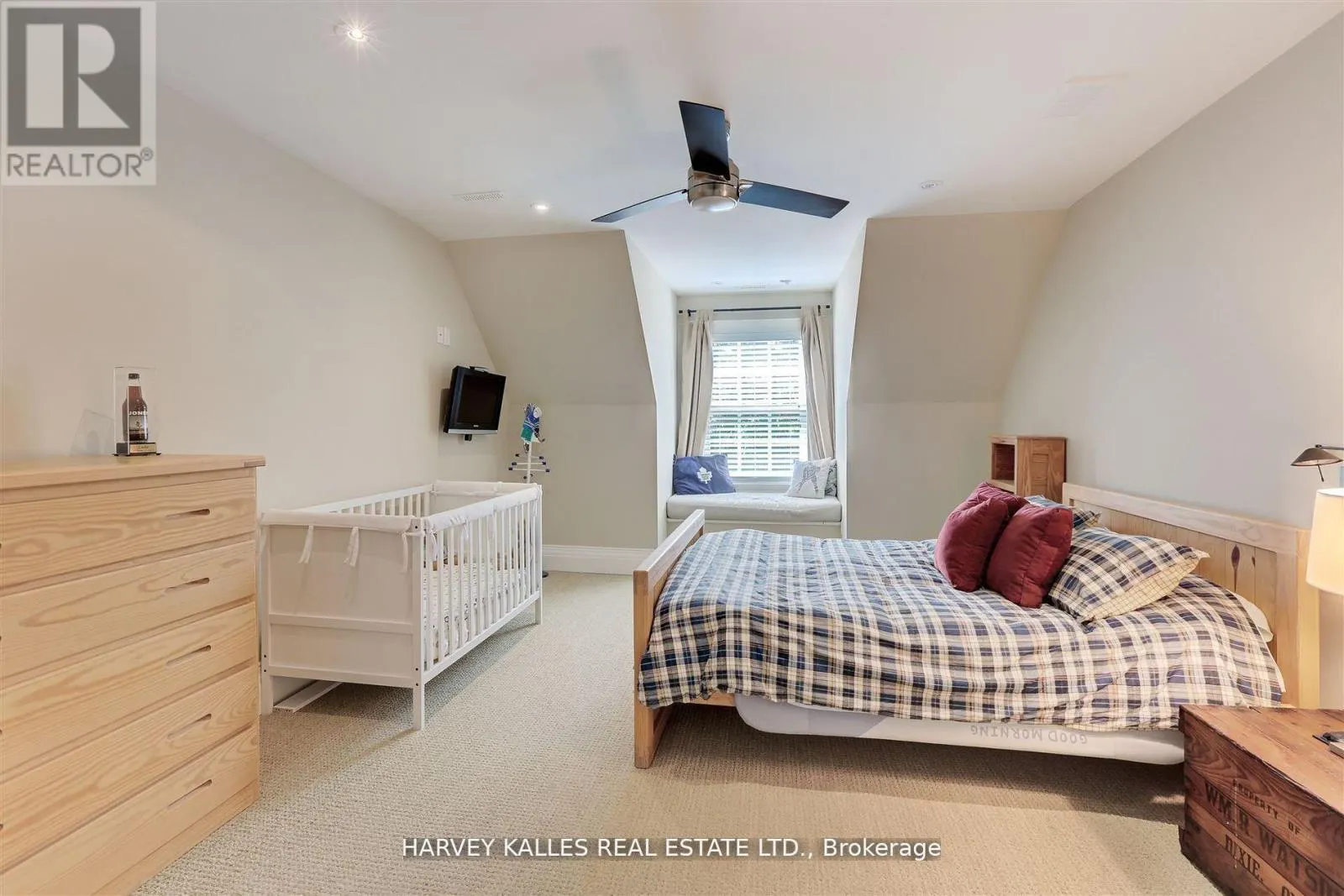1199 TECUMSEH PARK CRESCENT