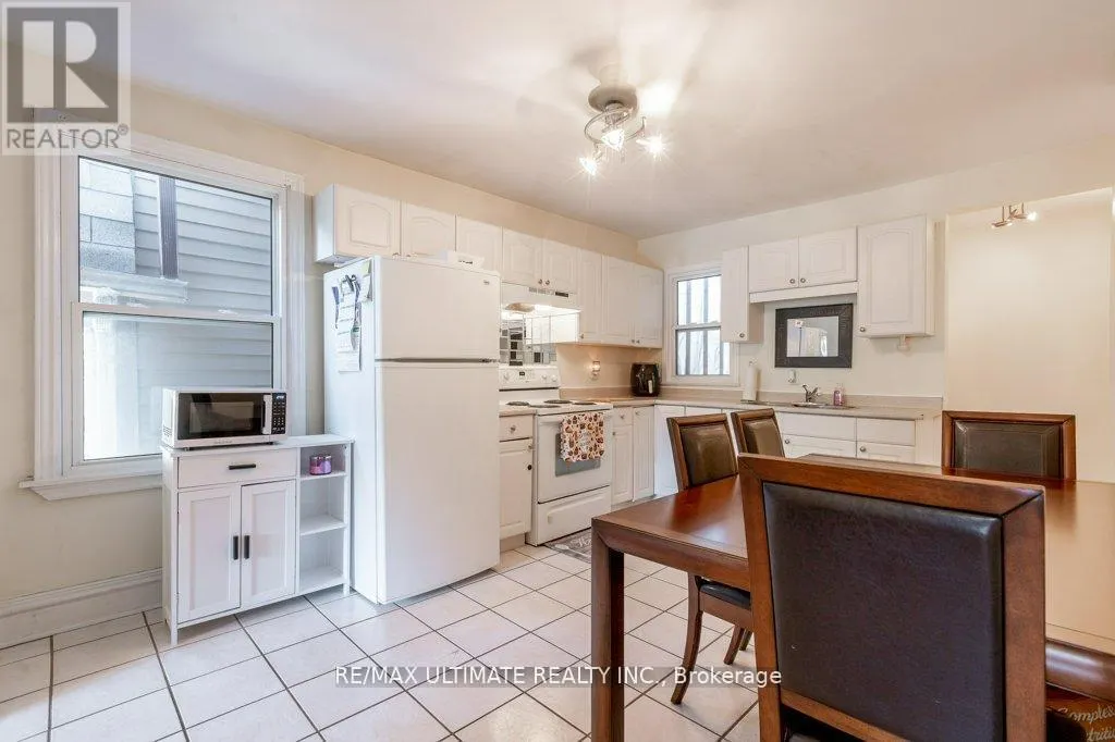 281 BOON AVENUE