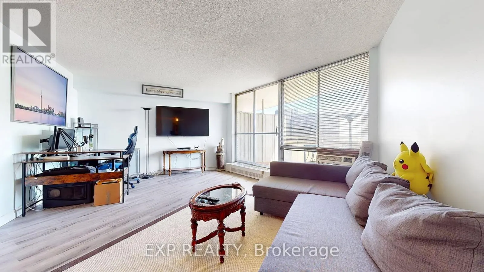1007 - 330 DIXON ROAD