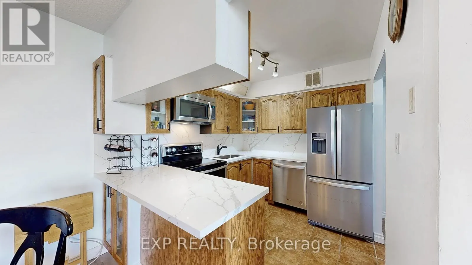 1007 - 330 DIXON ROAD