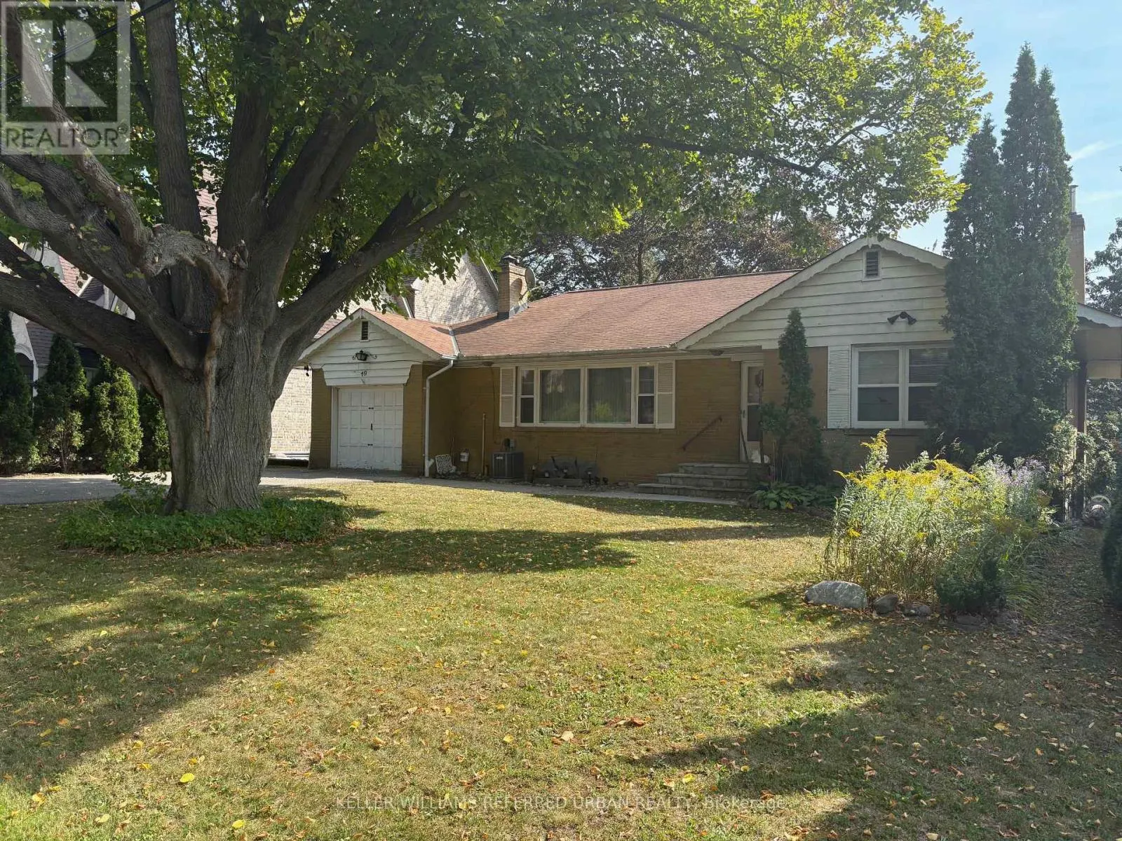 49 ROCKINGHAM DRIVE