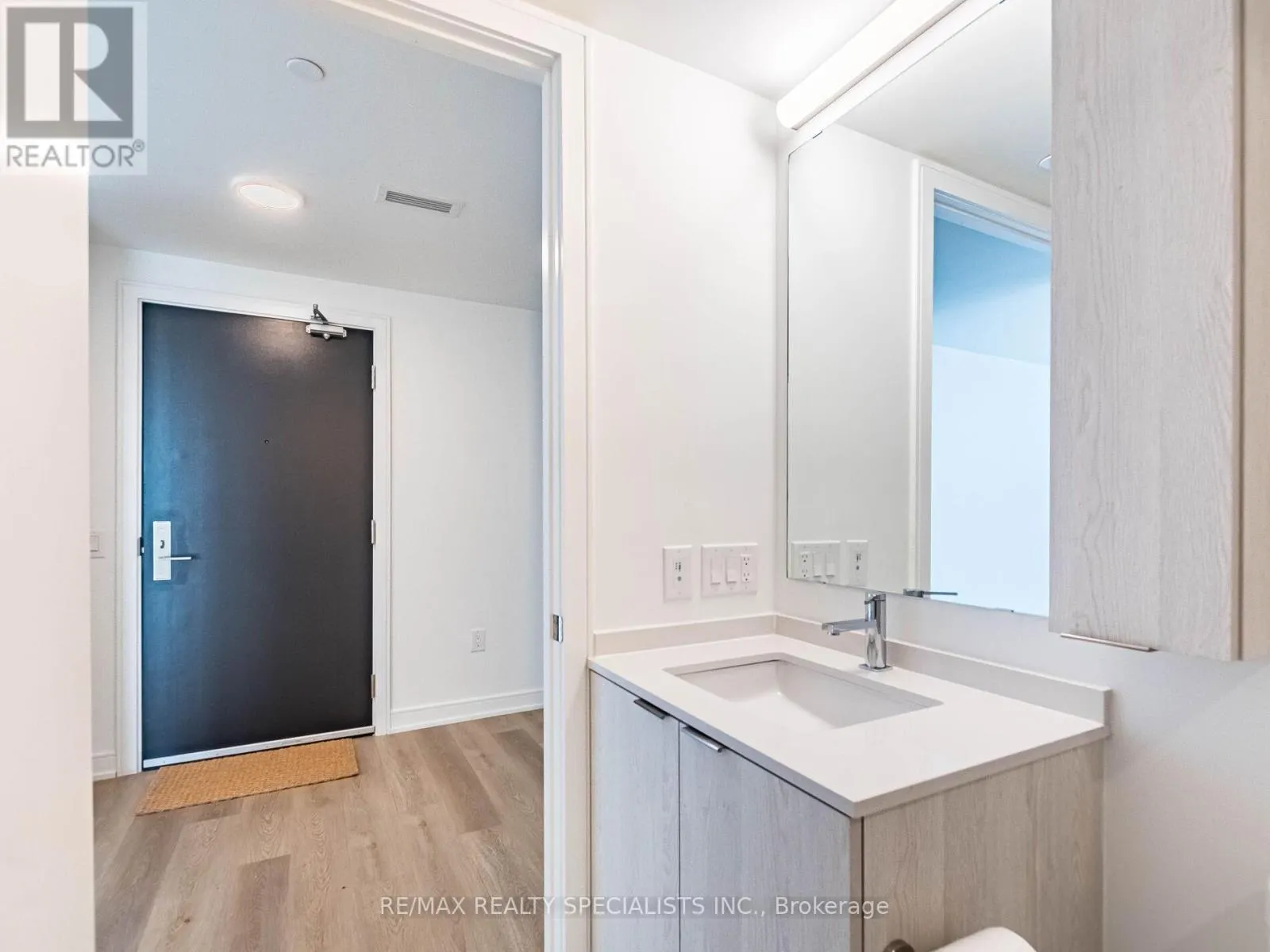 1703 - 3009 NOVAR ROAD