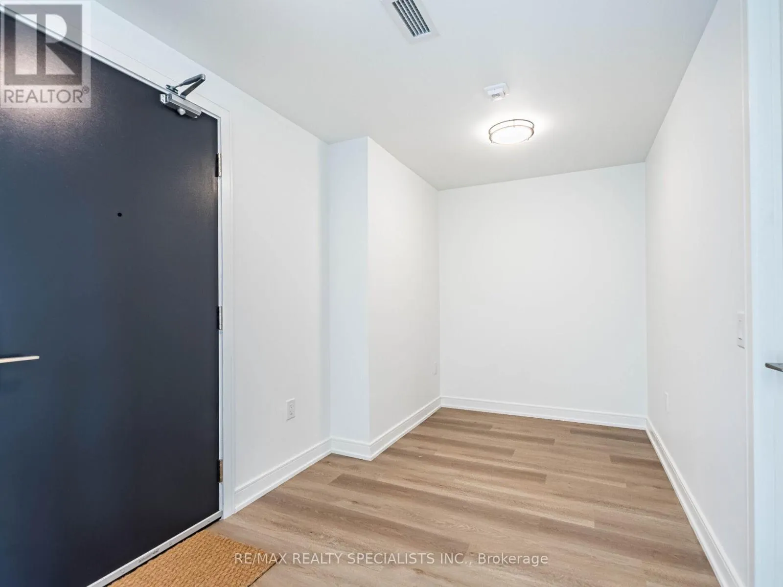 1703 - 3009 NOVAR ROAD
