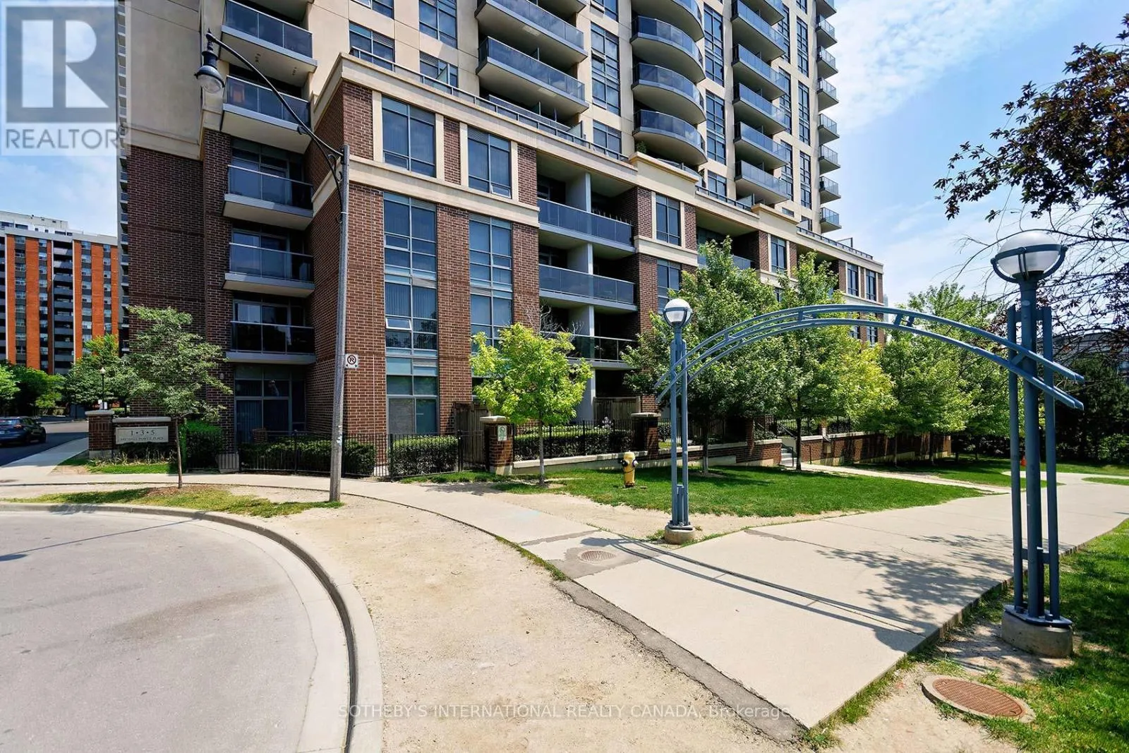 208 - 3 MICHAEL POWER PLACE