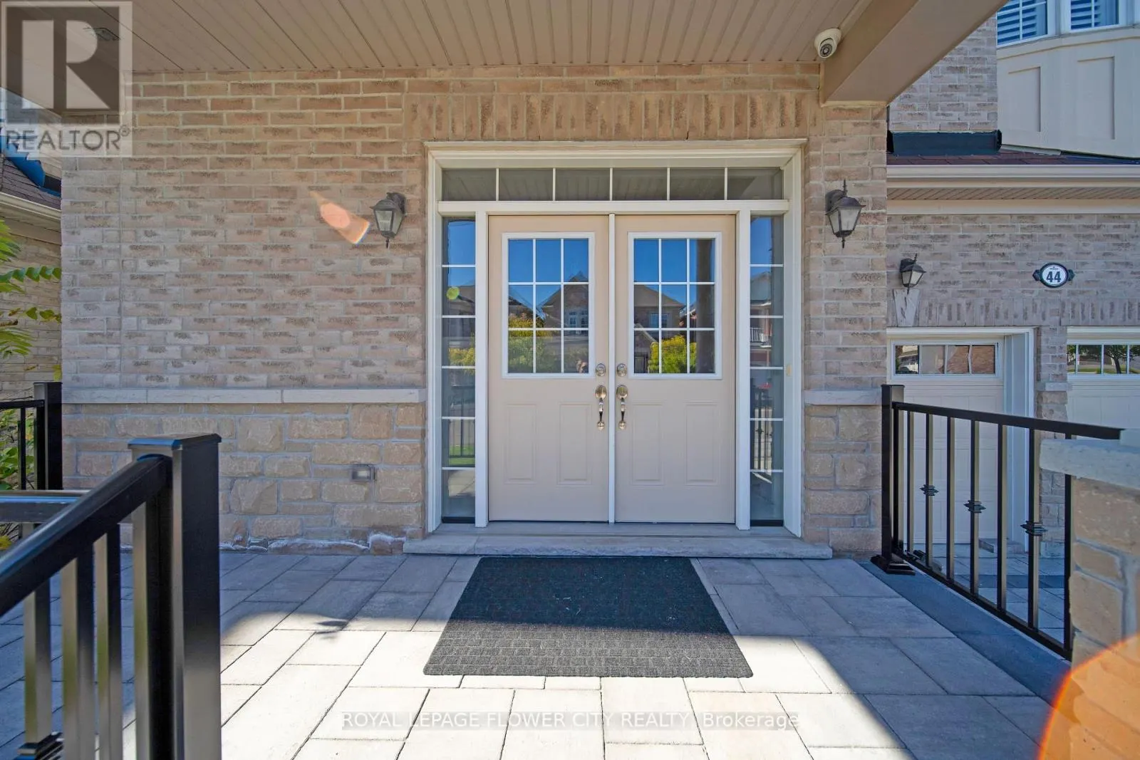 44 YOUNG GARDEN CRESCENT