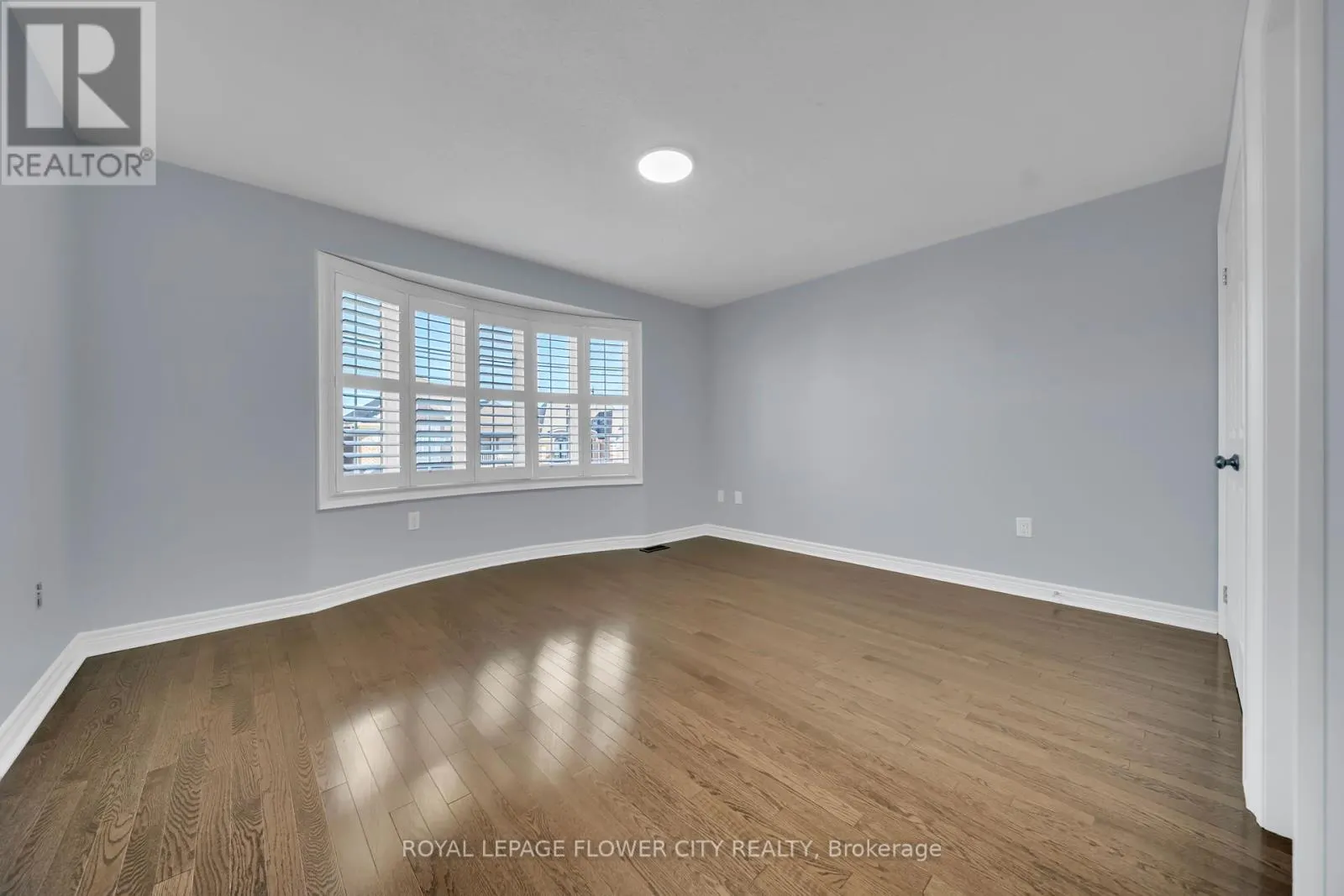 44 YOUNG GARDEN CRESCENT