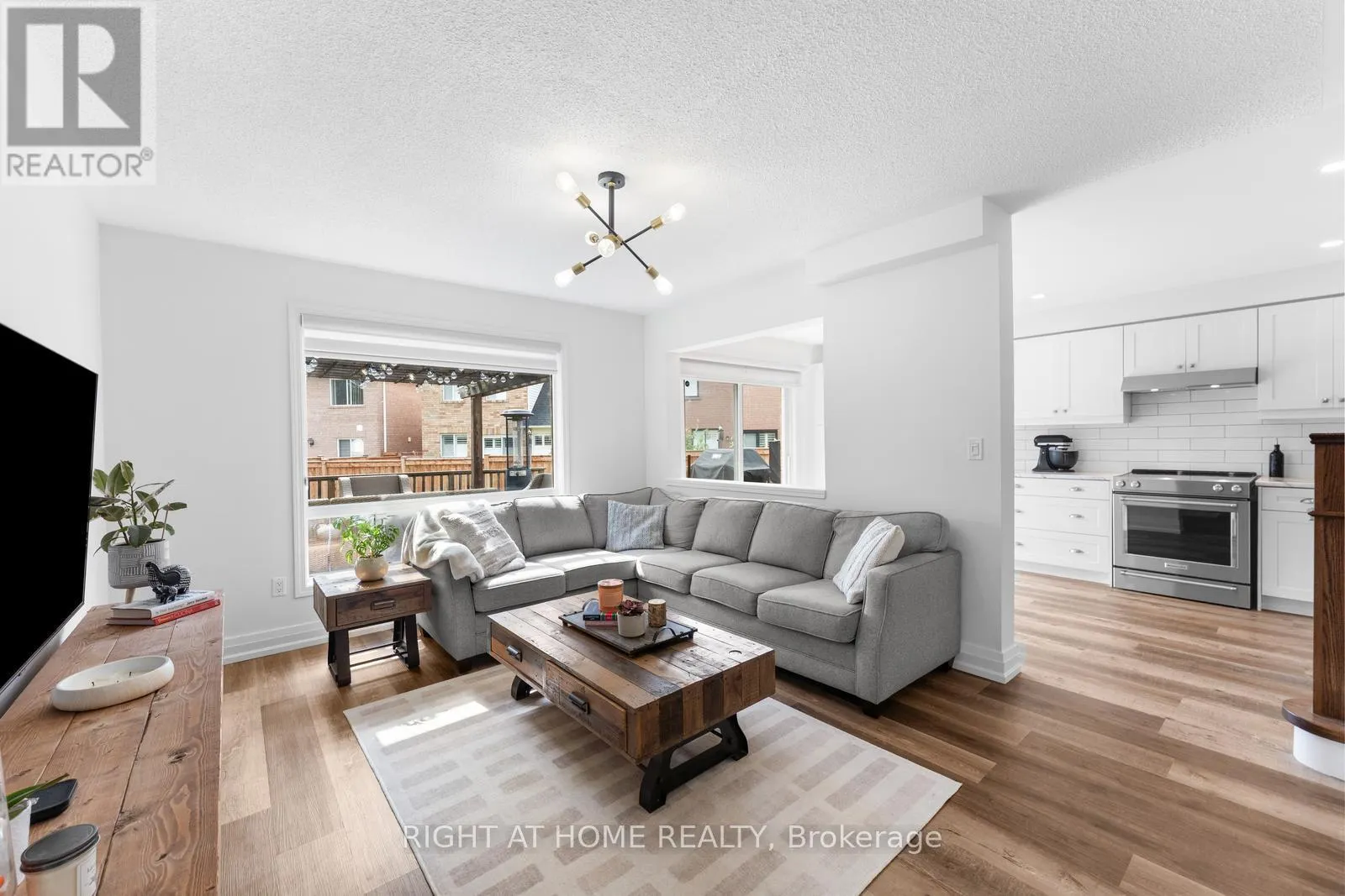 394 BAVERSTOCK CRESCENT