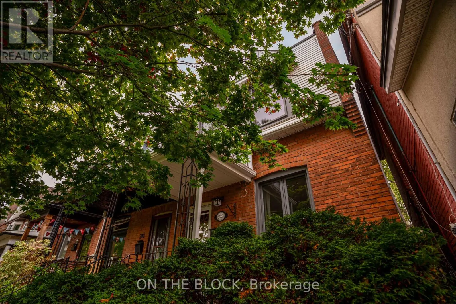 220 FAIRVIEW AVENUE