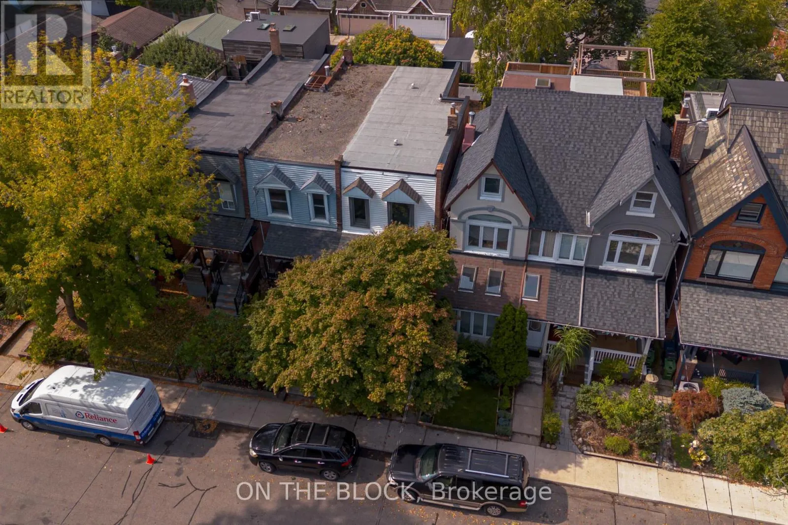 220 FAIRVIEW AVENUE