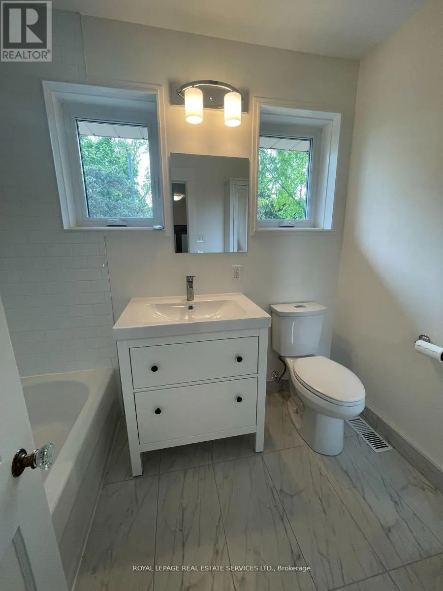 UPPER - 239 ELLIS AVENUE