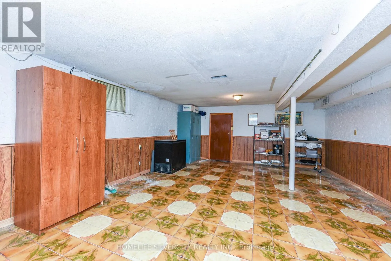 3350 LEHIGH CRESCENT
