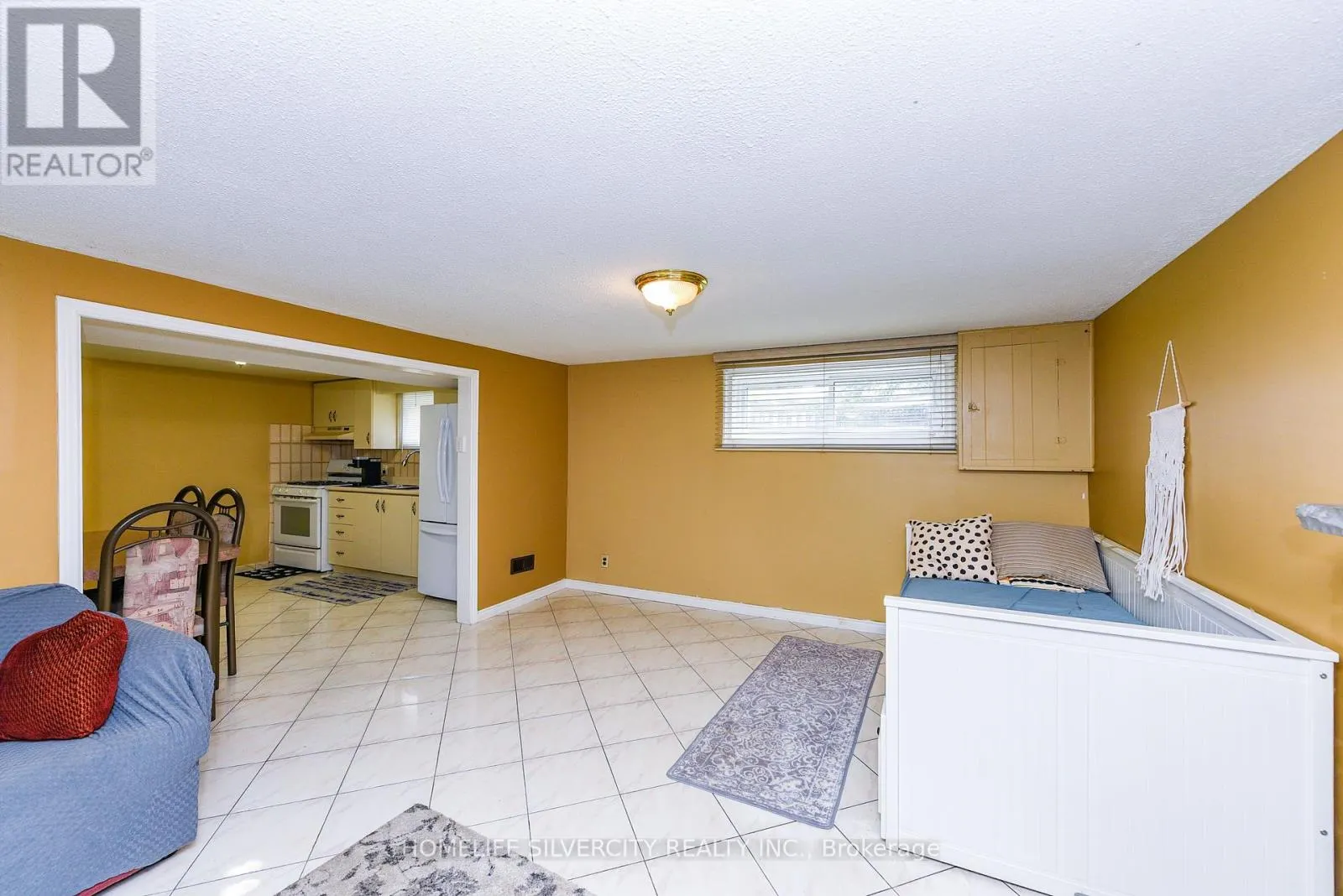 3350 LEHIGH CRESCENT