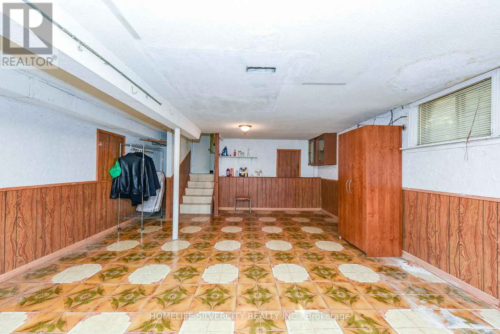 3350 LEHIGH CRESCENT