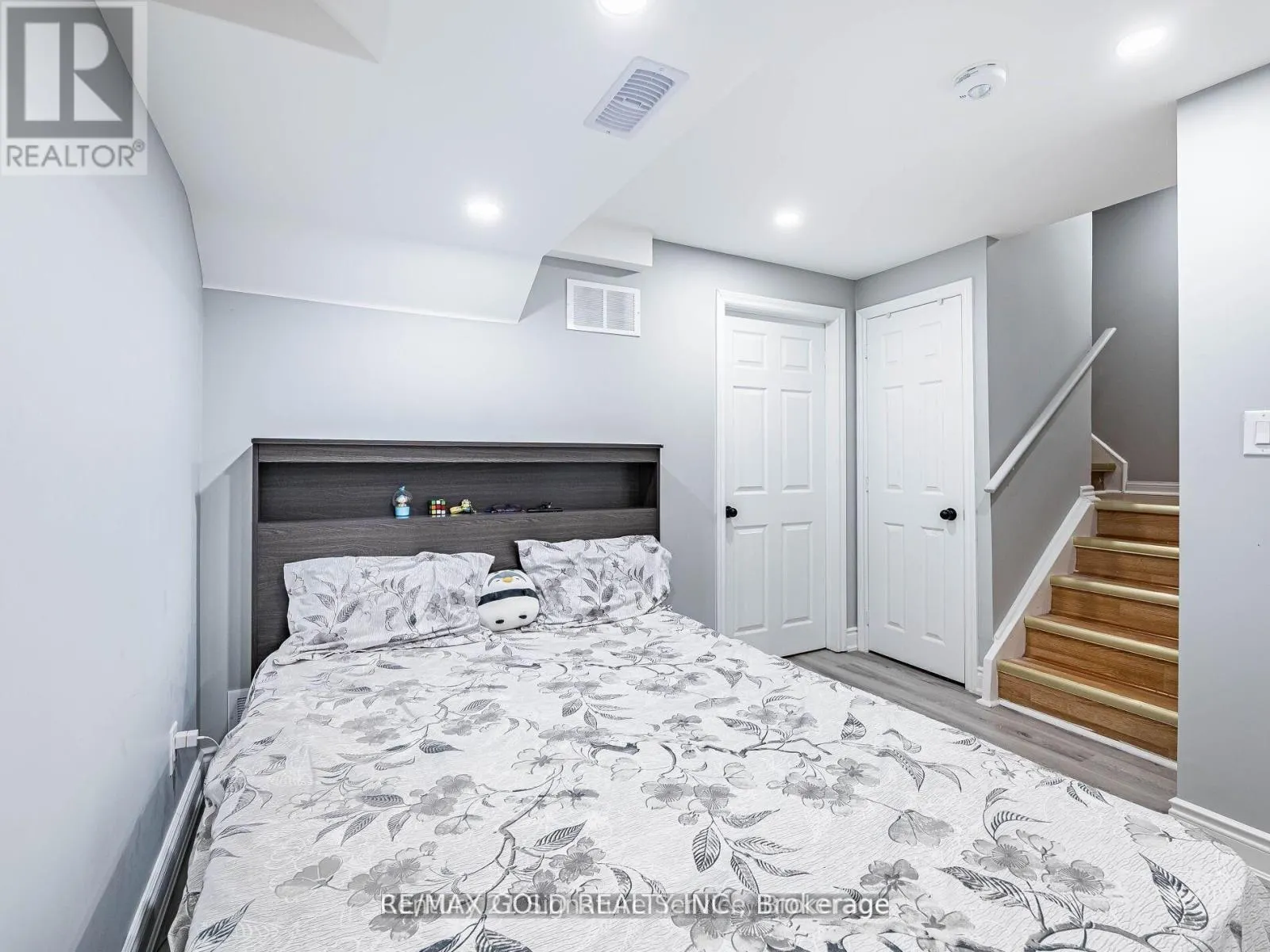 BASEMENT - 7 DUNLOP COURT