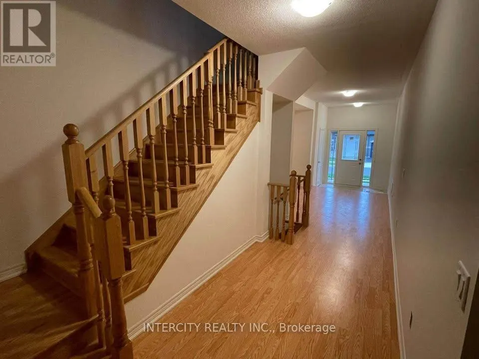 468 SILVER MAPLE ROAD