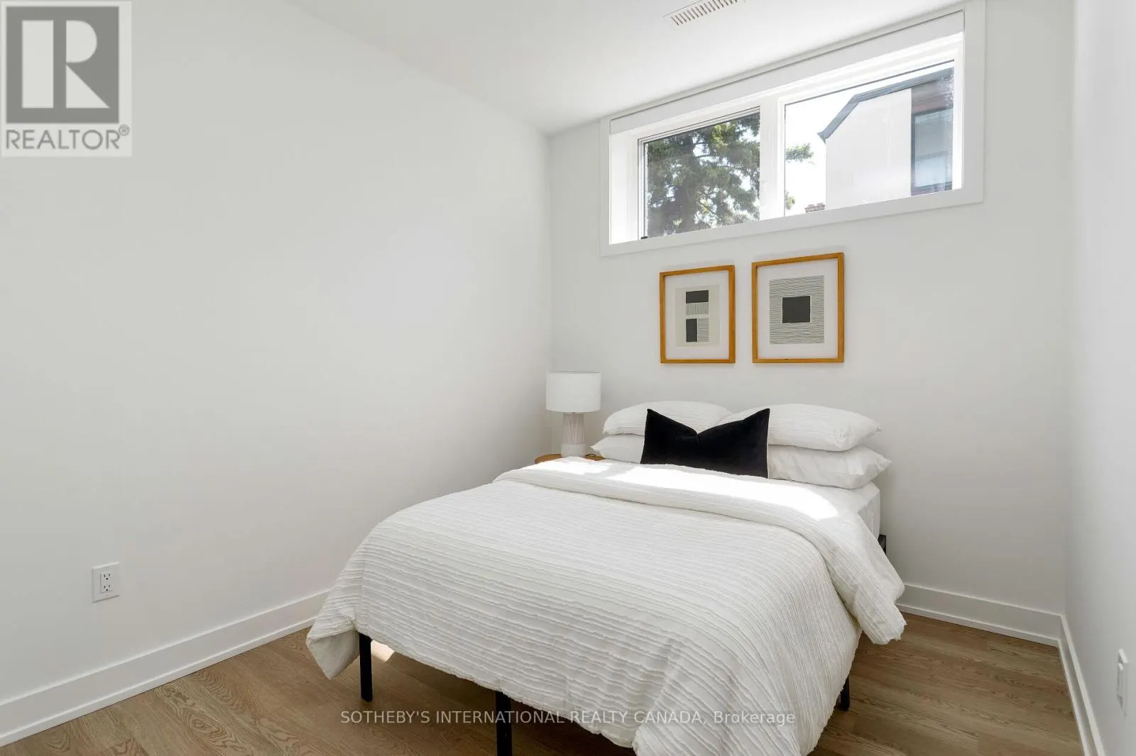 4 - 103 CAVELL AVENUE