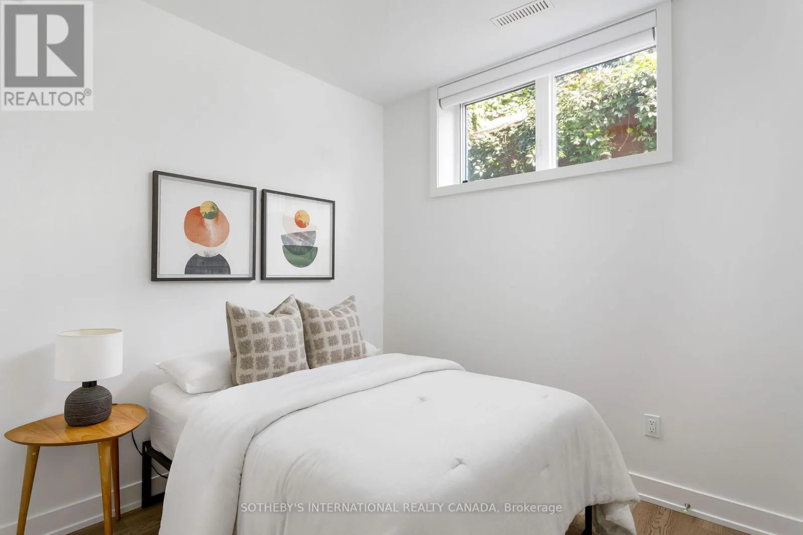 4 - 103 CAVELL AVENUE