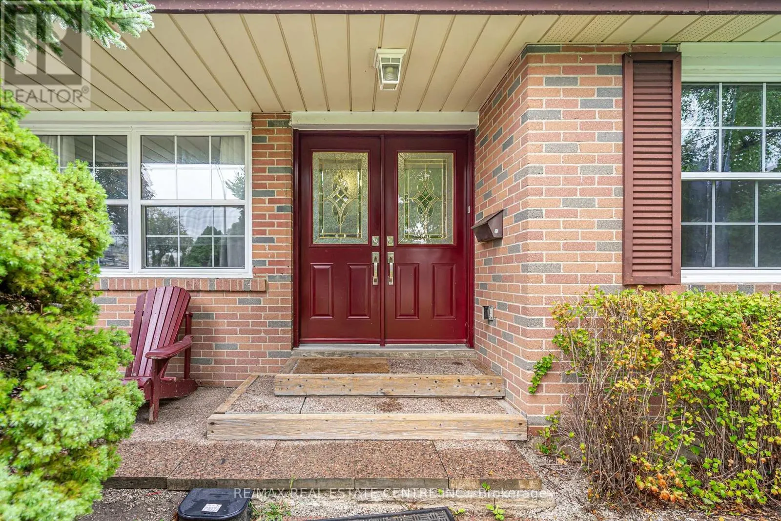 84 CRAWLEY DRIVE
