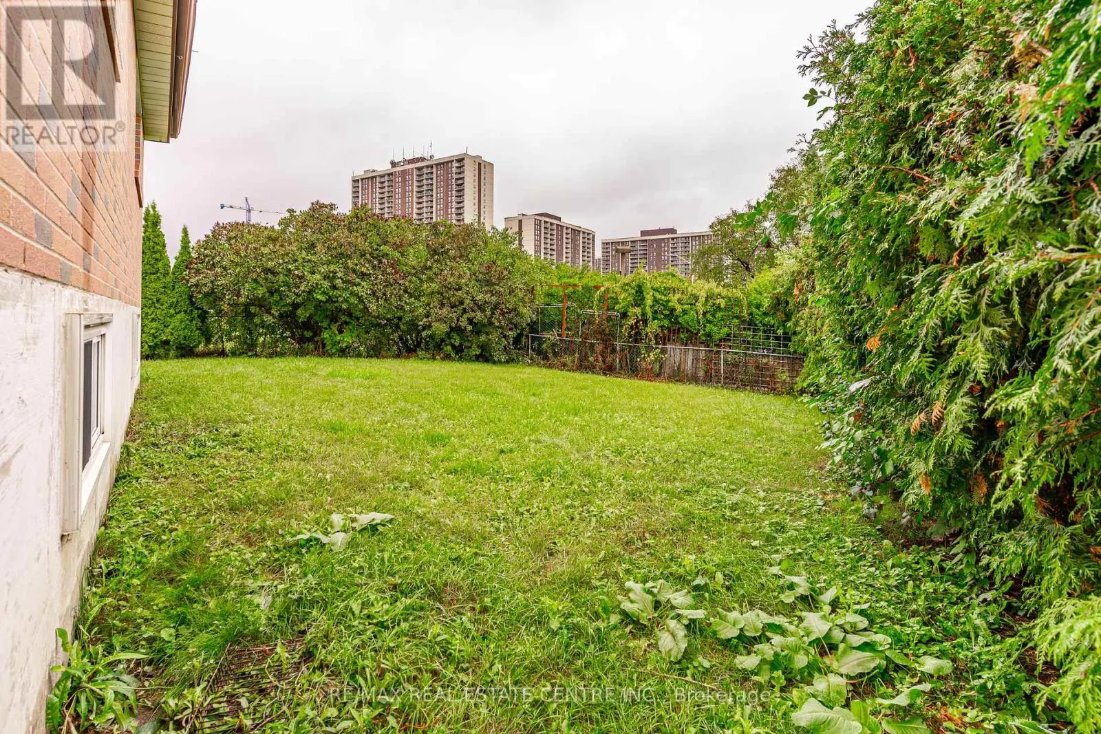84 CRAWLEY DRIVE