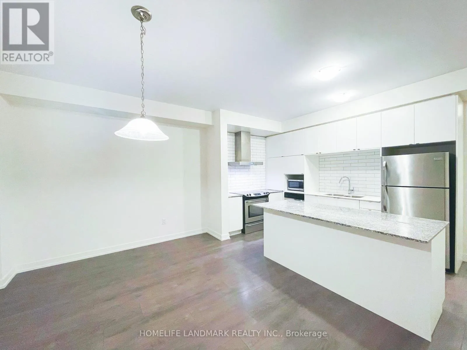 172 SQUIRE CRESCENT