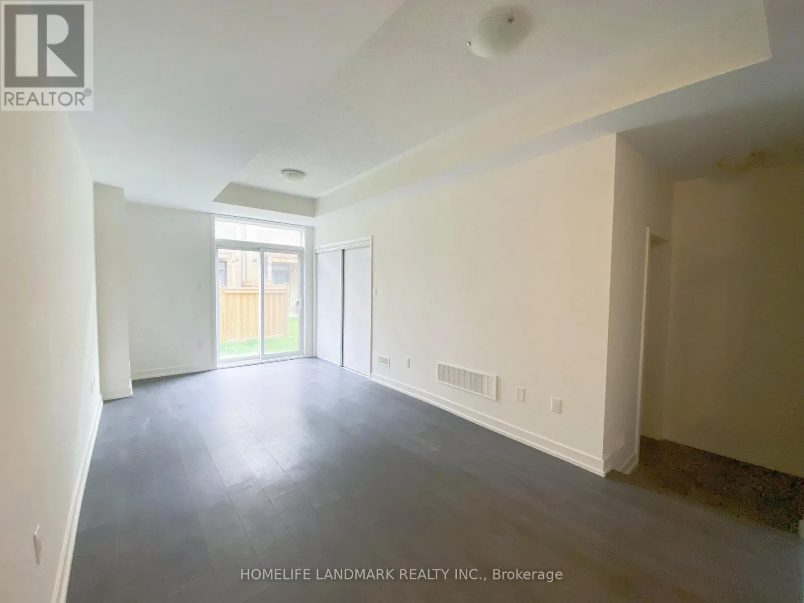 172 SQUIRE CRESCENT