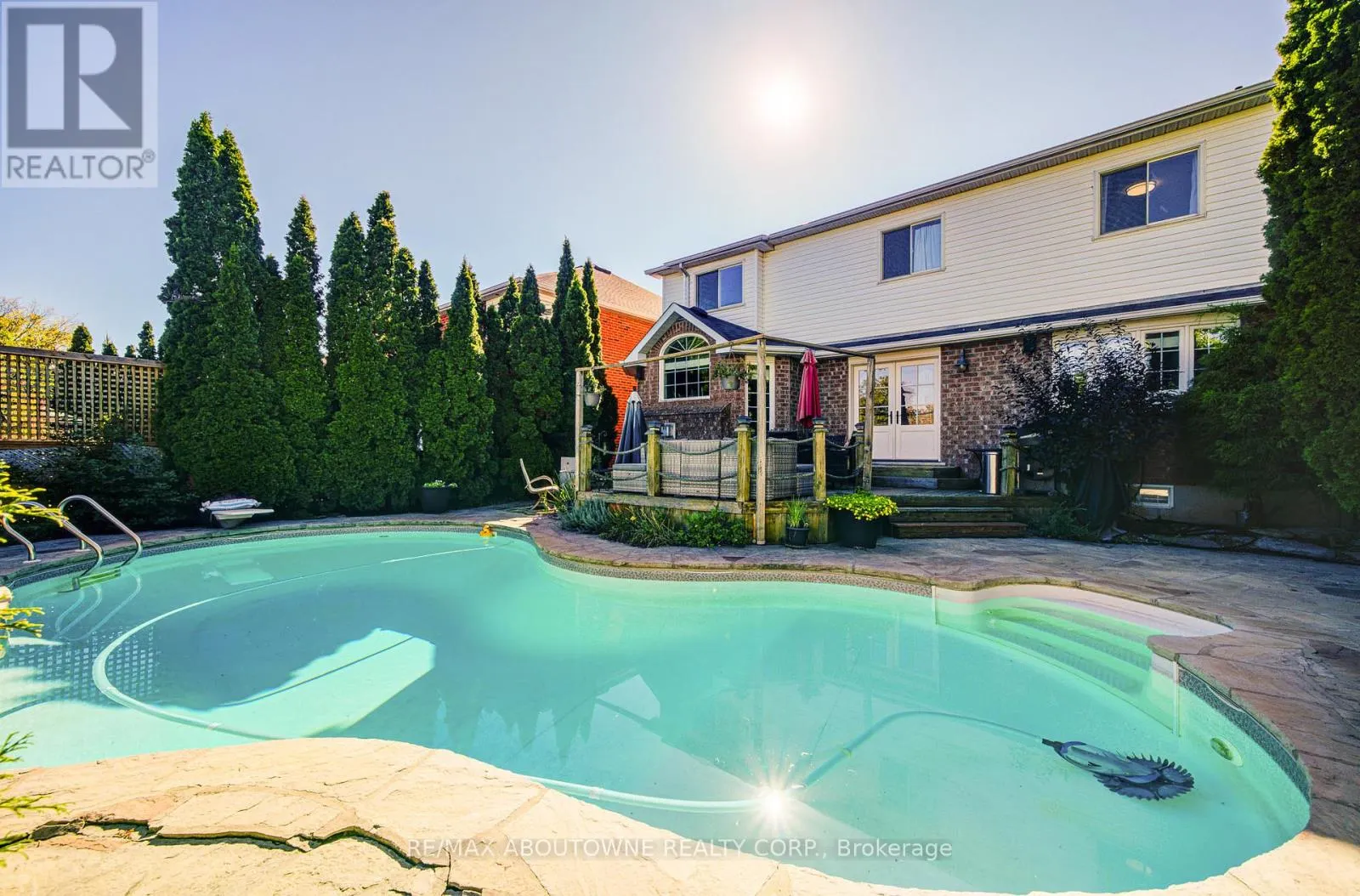 2193 MEADOWLAND DRIVE