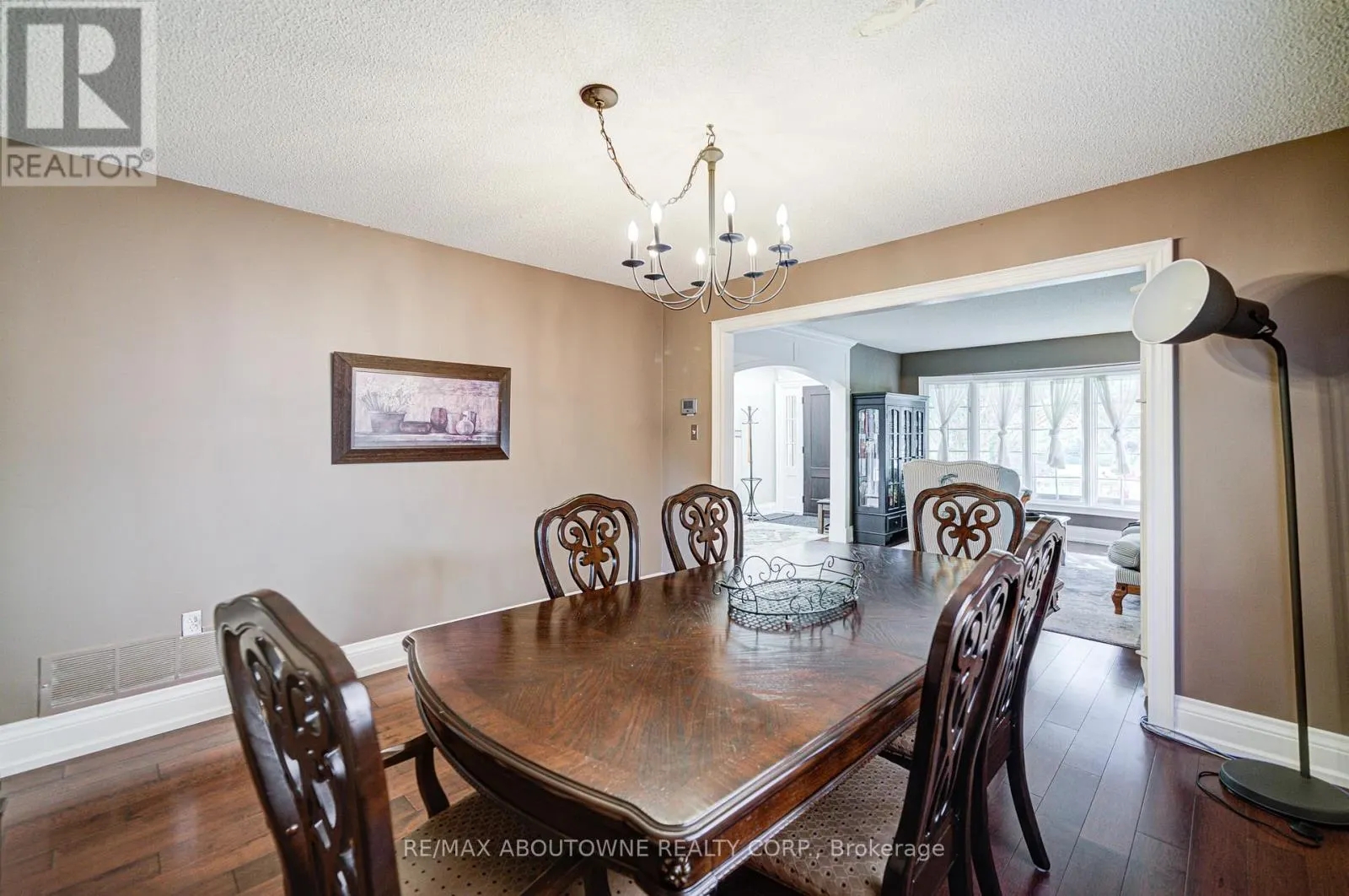 2193 MEADOWLAND DRIVE