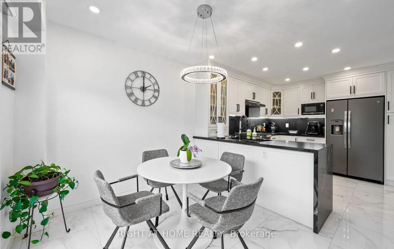 58 KNOLL HAVEN CIRCLE