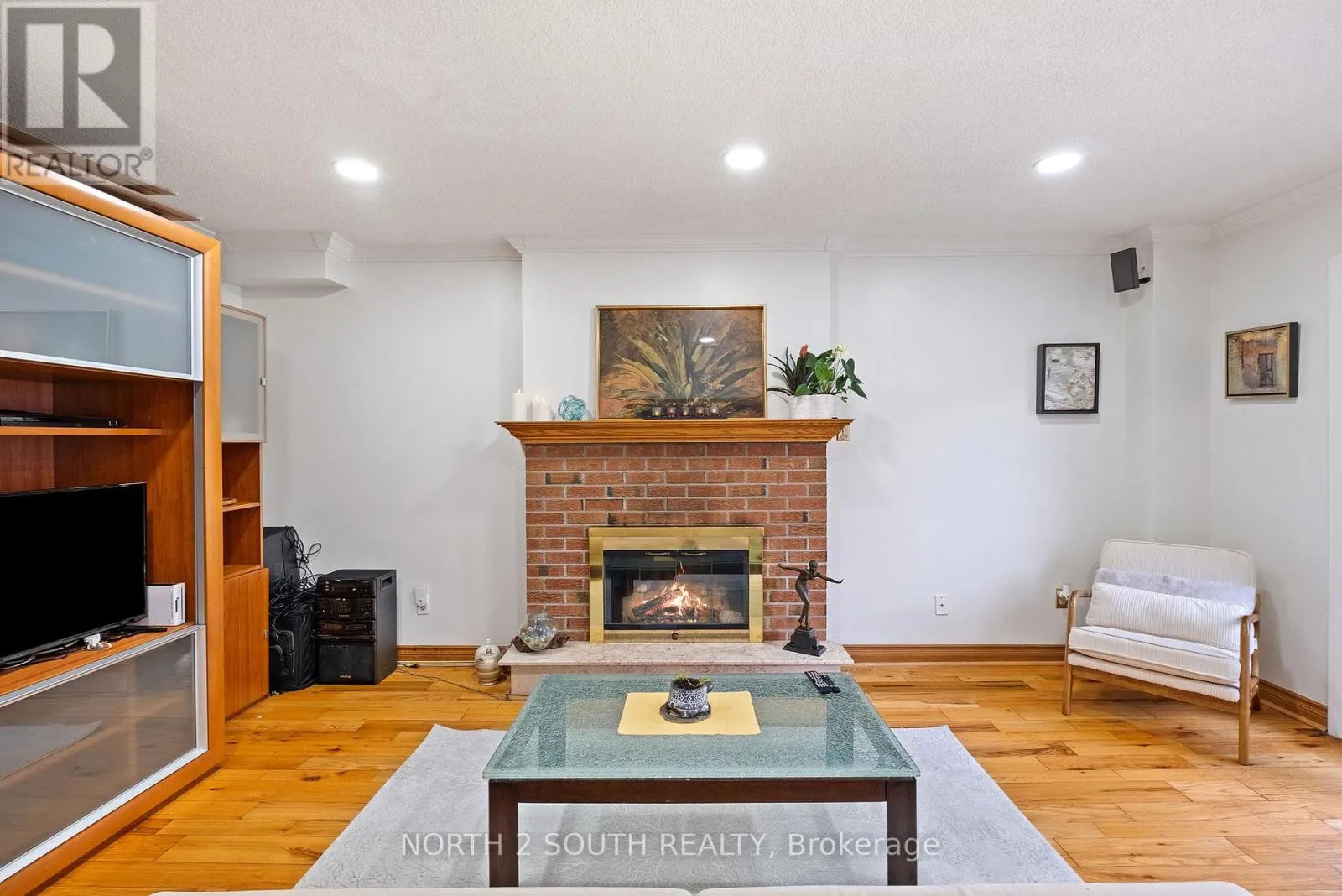 18 MITCHELL AVENUE