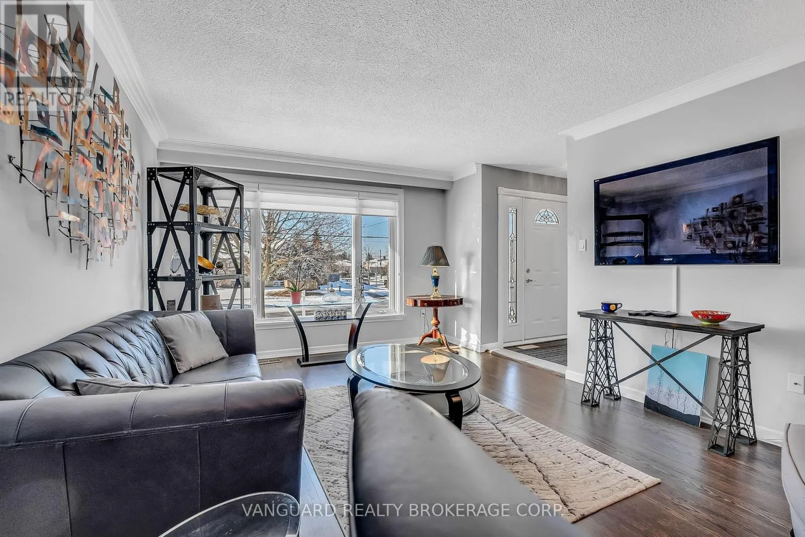 61 GAMBELLO CRESCENT