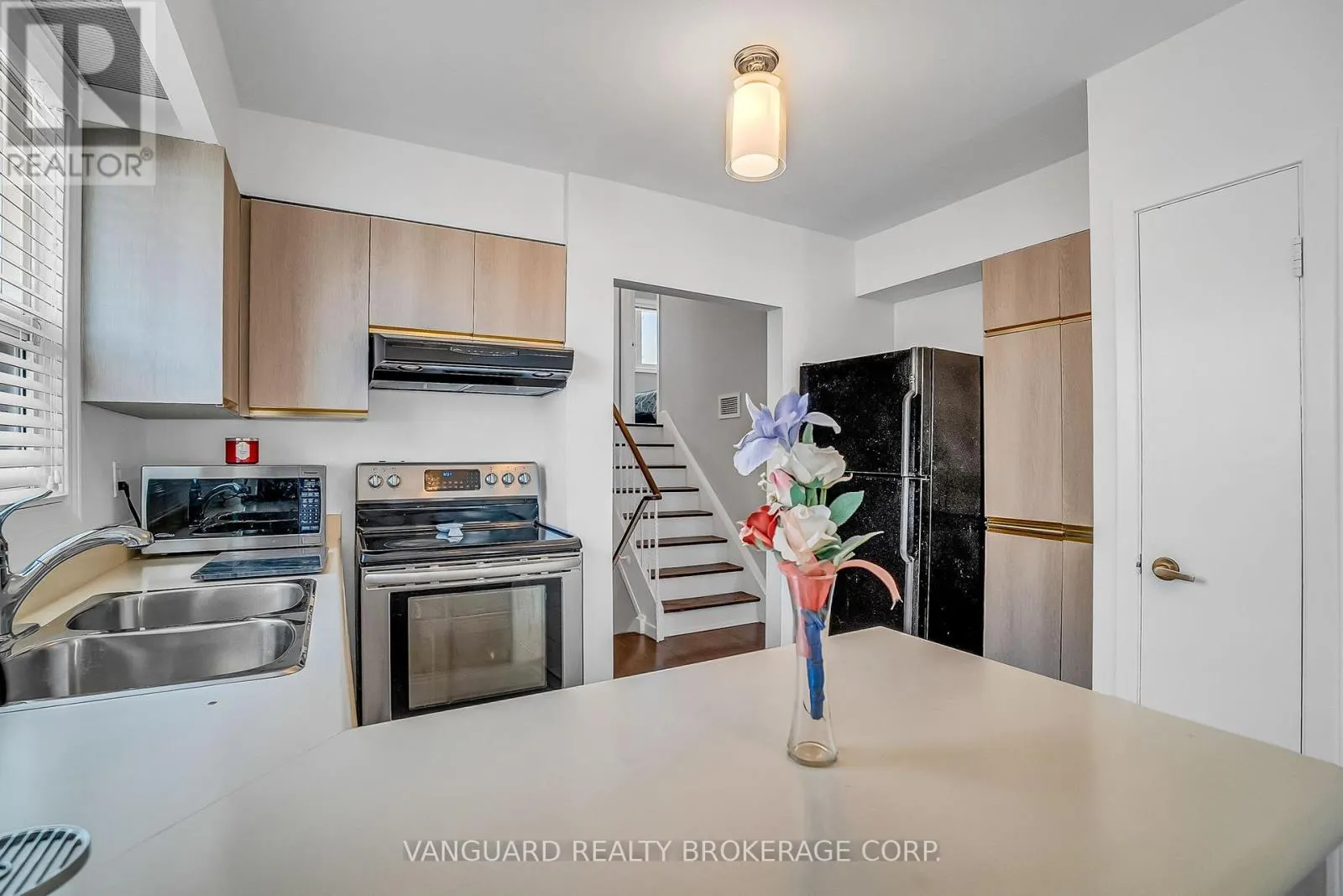 61 GAMBELLO CRESCENT