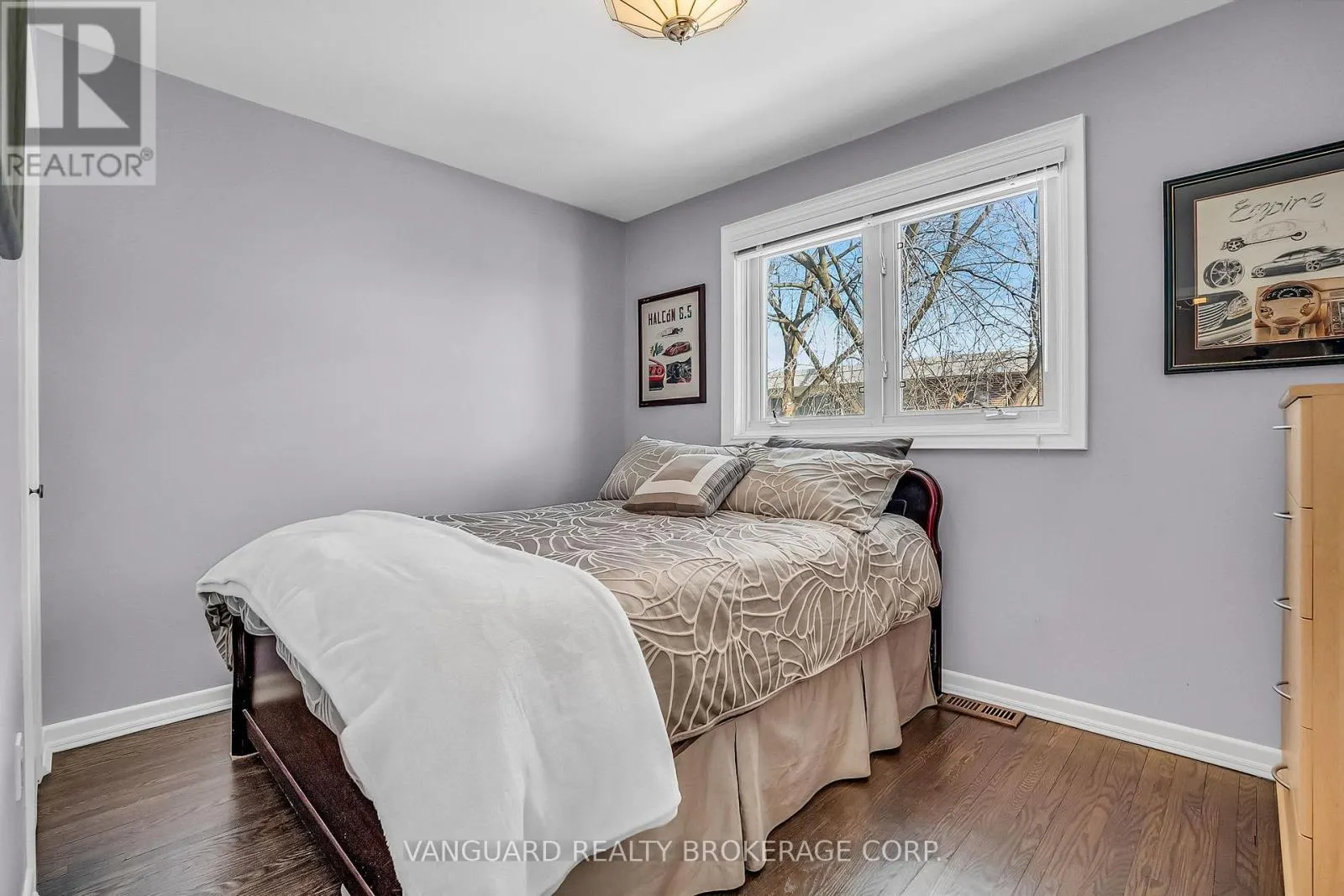 61 GAMBELLO CRESCENT