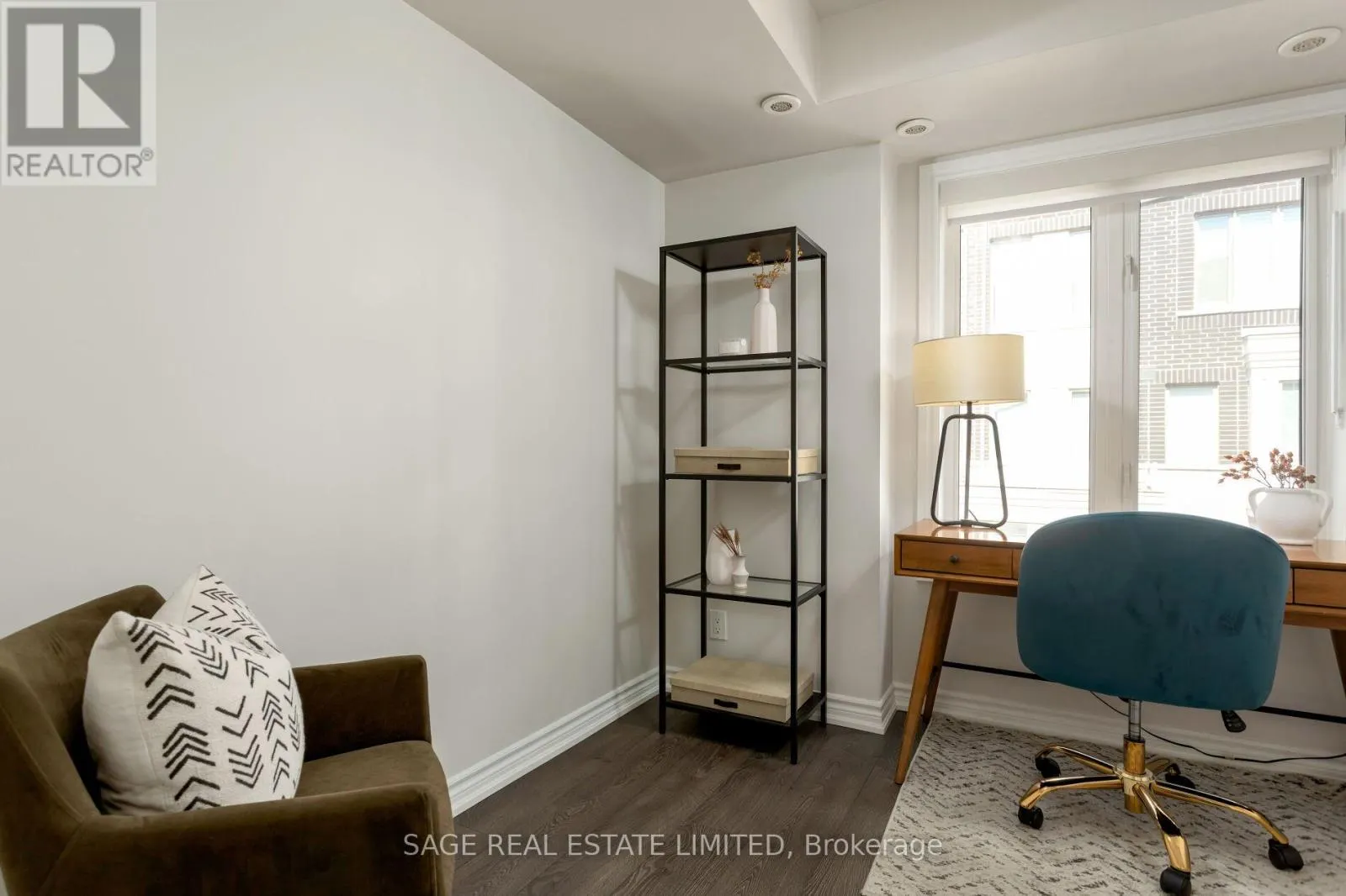6 - 135 LONG BRANCH AVENUE