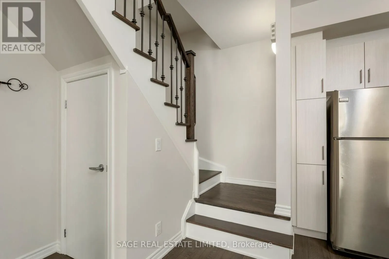 6 - 135 LONG BRANCH AVENUE