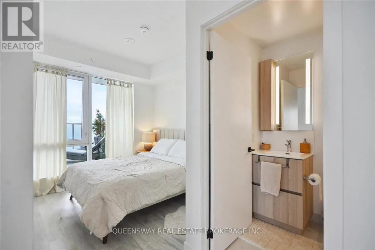 443 - 215 LAKESHORE ROAD W