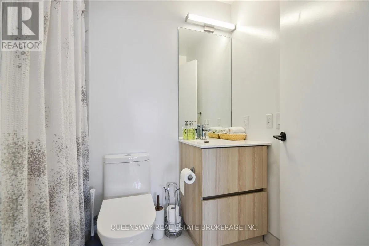 443 - 215 LAKESHORE ROAD W