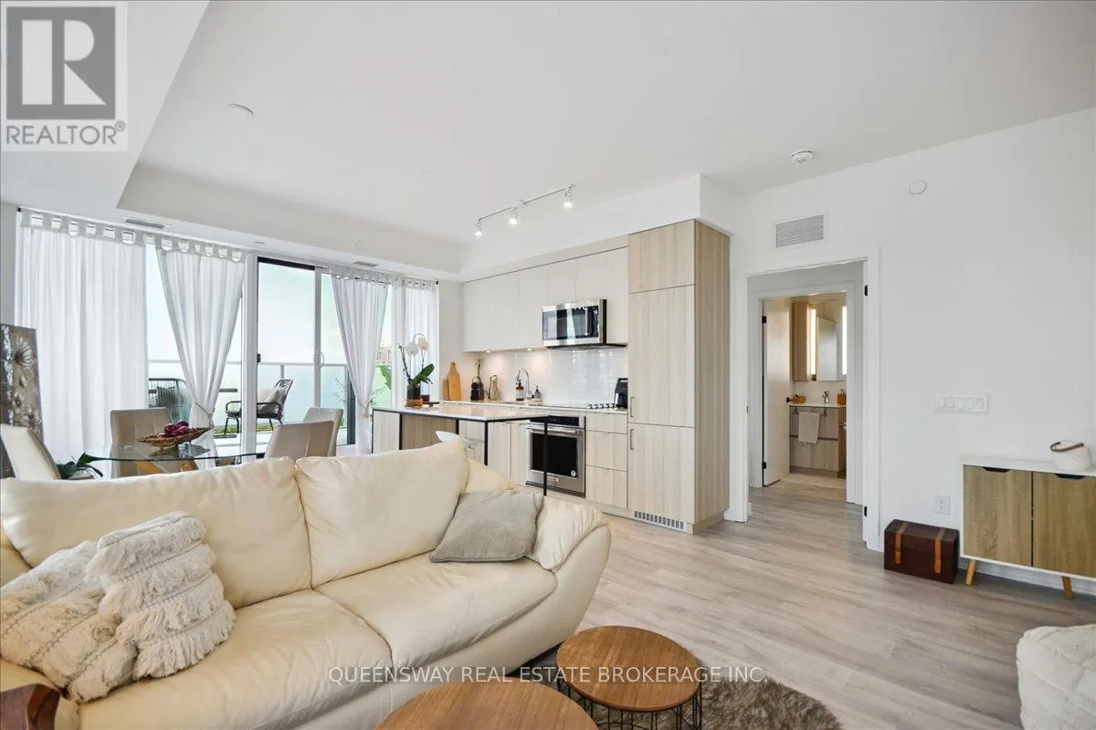 443 - 215 LAKESHORE ROAD W