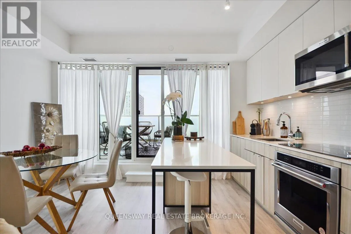 443 - 215 LAKESHORE ROAD W