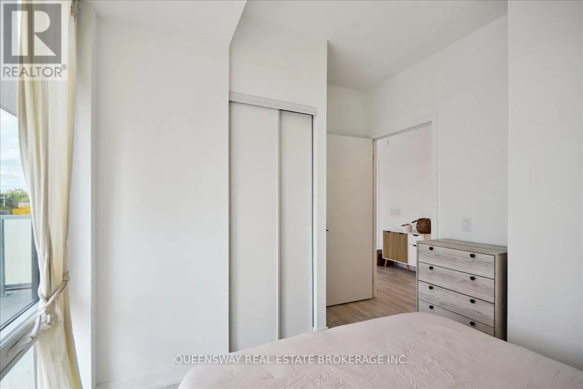 443 - 215 LAKESHORE ROAD W