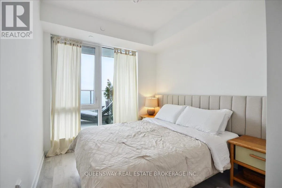443 - 215 LAKESHORE ROAD W