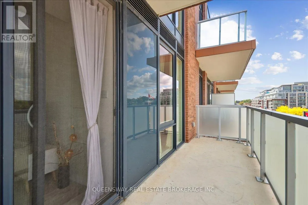 443 - 215 LAKESHORE ROAD W