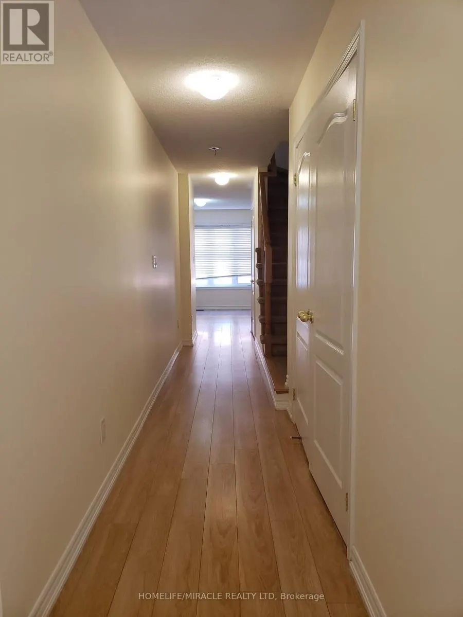 11 SHIFF CRESCENT