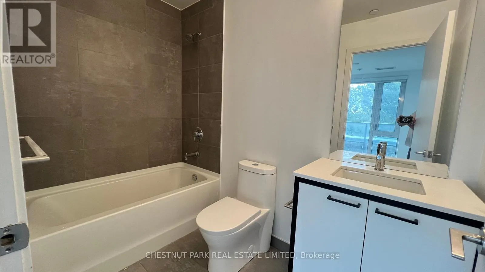505 - 1808 ST CLAIR AVENUE W