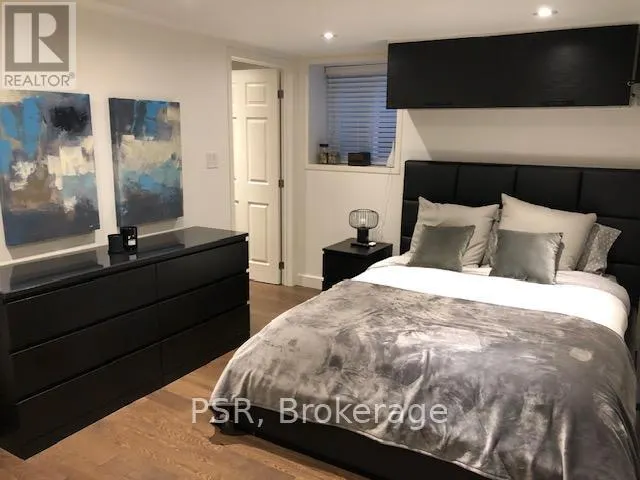 B1 - 54A GALLEY AVENUE