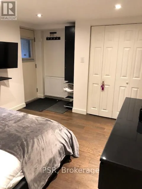 B1 - 54A GALLEY AVENUE
