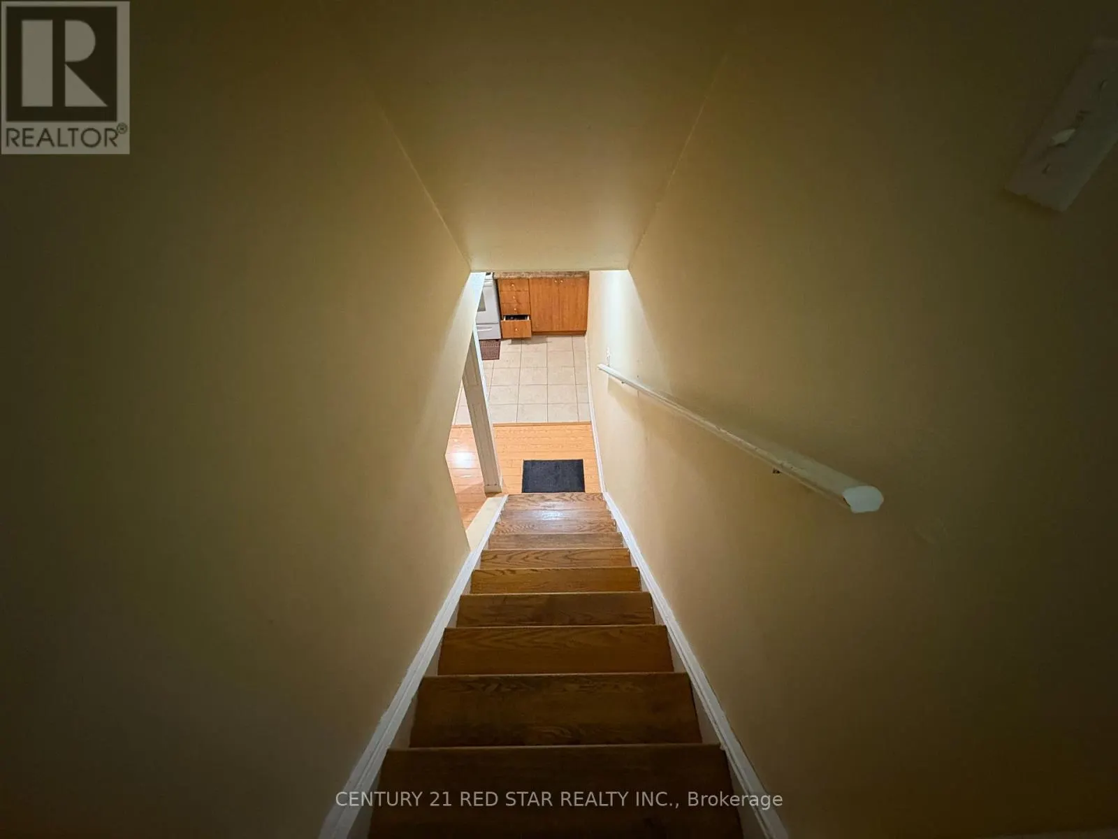 28 JUNCTION CRESCENT