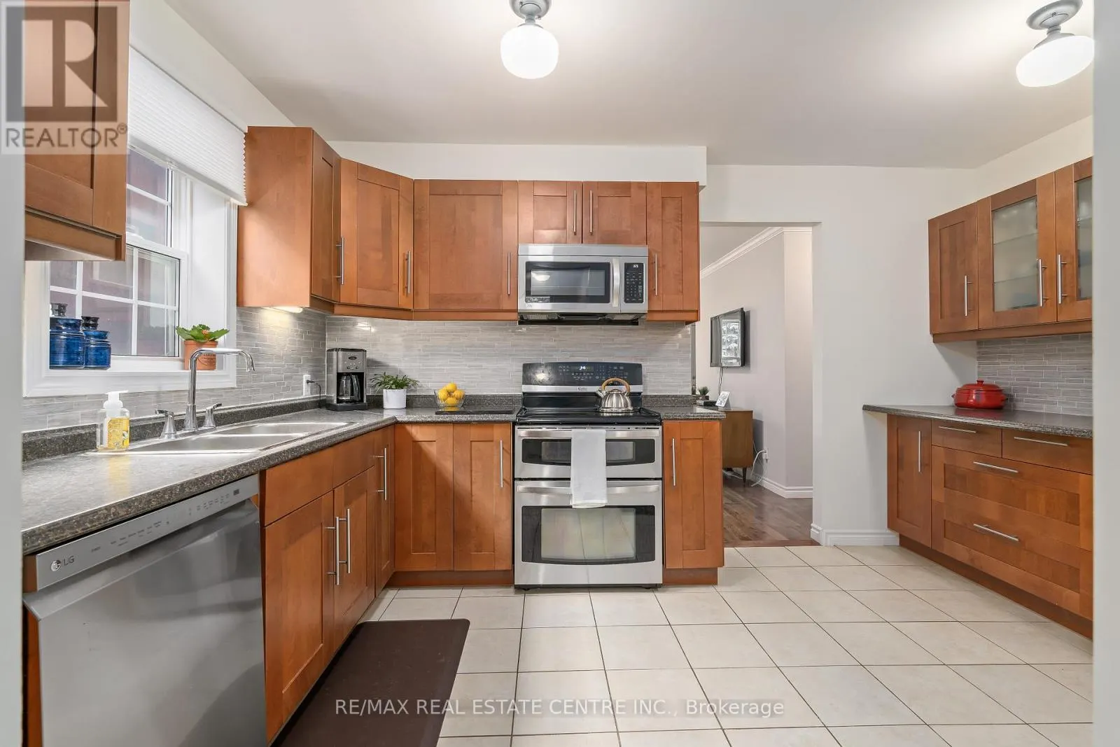 128-130 MAIN STREET S